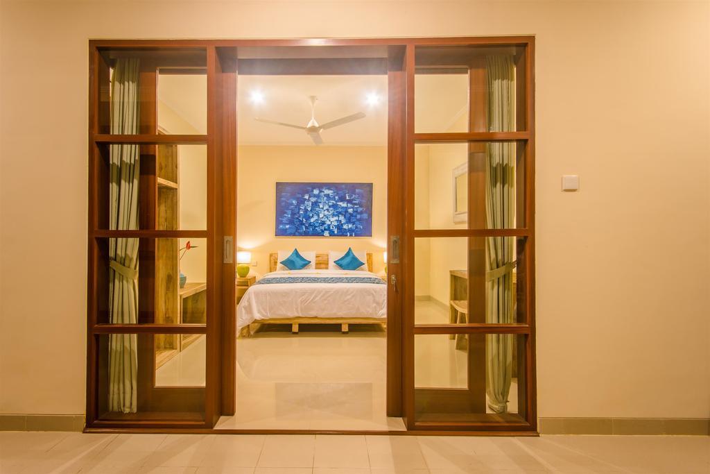 Villa Tepi Sungai Легиан Стая снимка